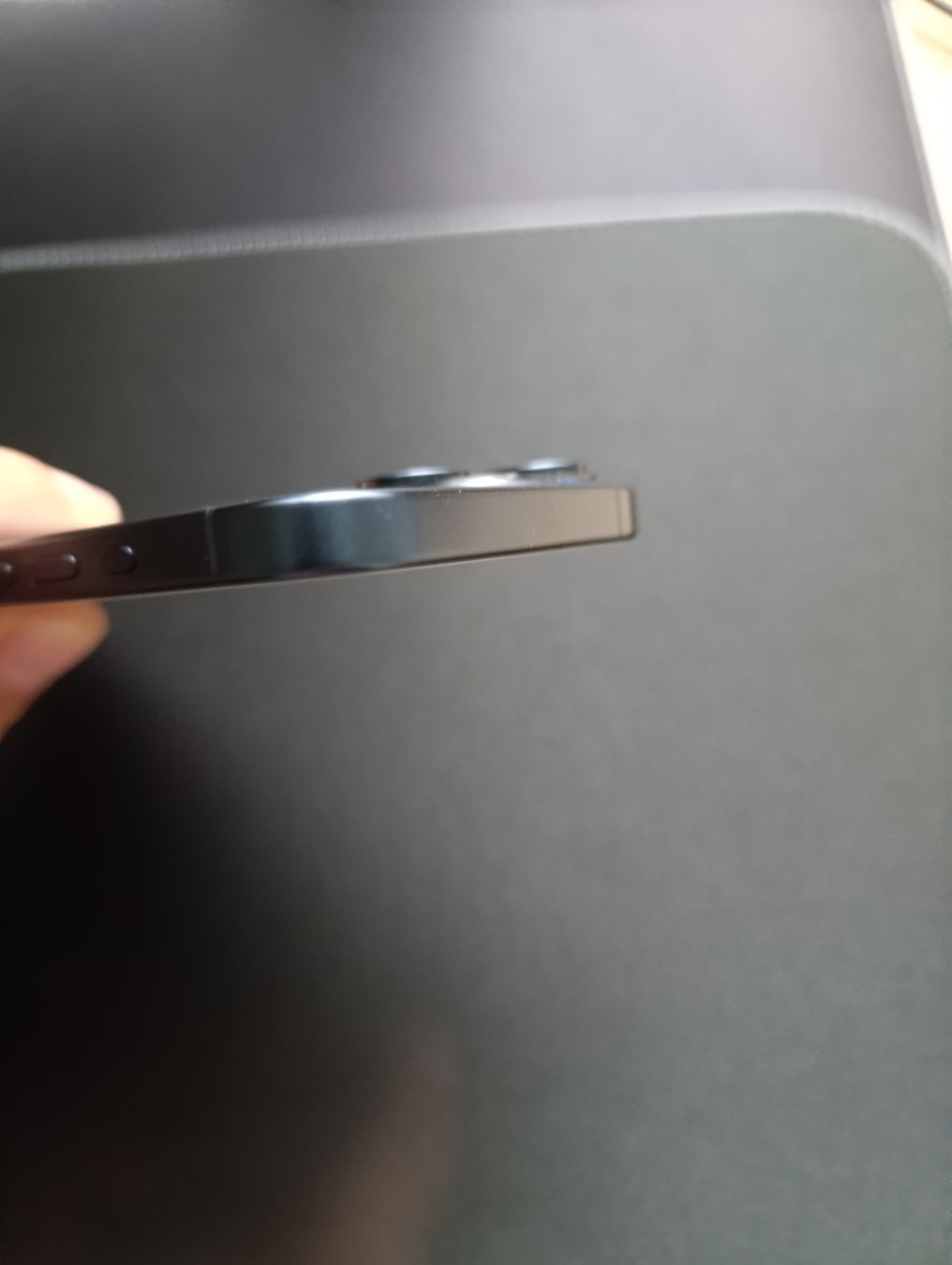 Apple Telefoni cellulari / Smartphones: iPhone 15 Pro Max Neu – Nuovo (secondo la descrizione) da Aarburg venduto da kor_zmw5 5