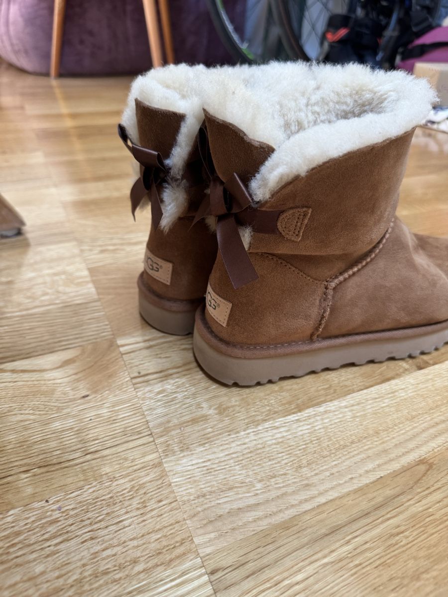 Ugg Damenschuhe: UGG neuve – Neu (gemäss Beschreibung) aus Morges von alice.marie 1