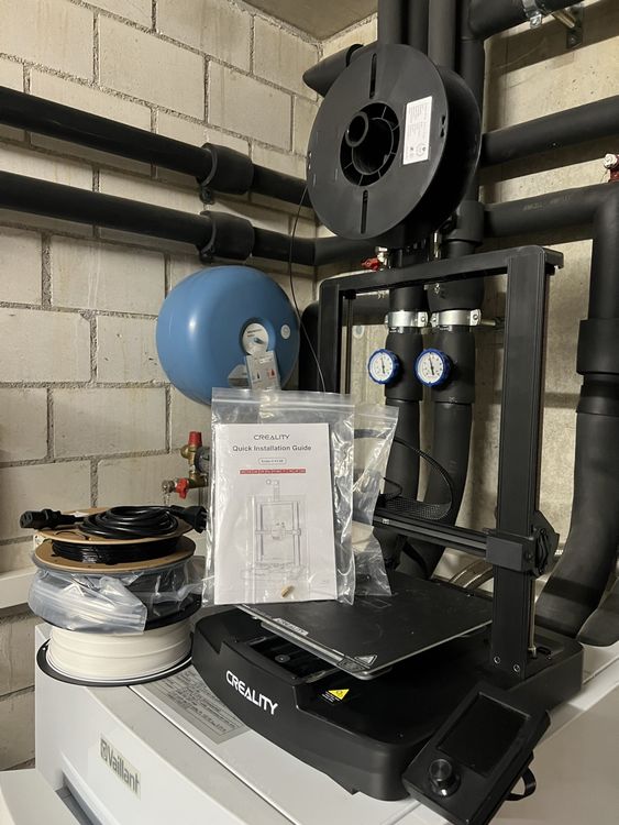 Creality Imprimante 3D: Creality Ender 3 V3 SE + PLA/TPU – Komplett, kaum genutzt – D'occasion à Dänikon ZH par RAFIMIKI