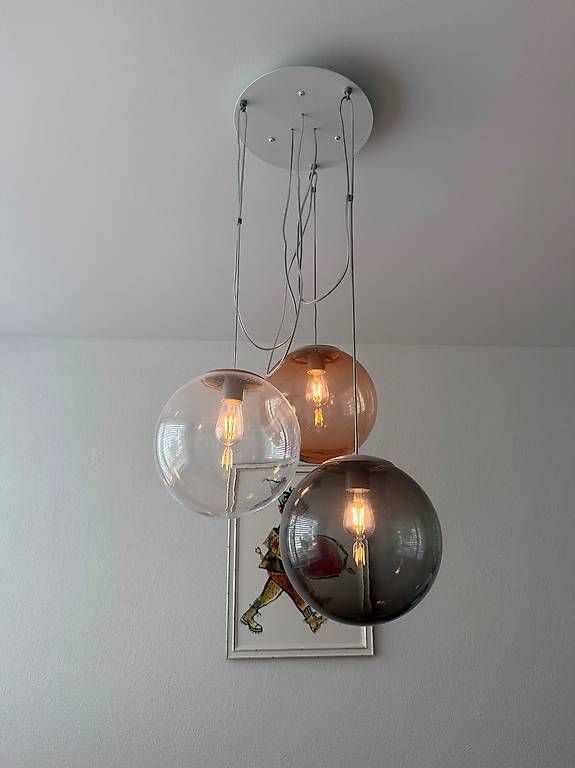 Lampade: Lampe mit 3 Kugeln und Dimmer – Usato da Zürich venduto da Elleinaz