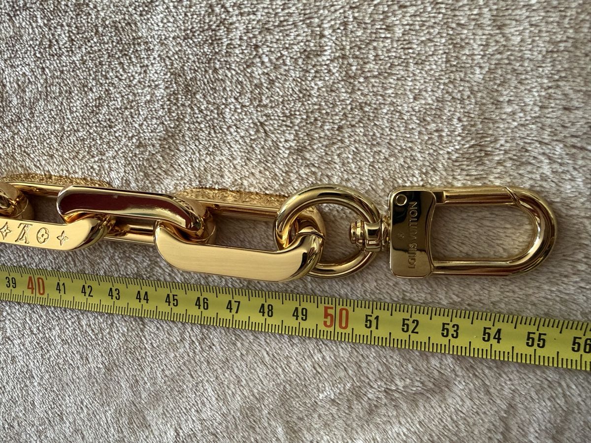 Louis Vuitton Altro in  Abbigliamento & Accessori: Louis Vuitton Coussin Kette – Usato da Liestal venduto da Joslie_mc 4