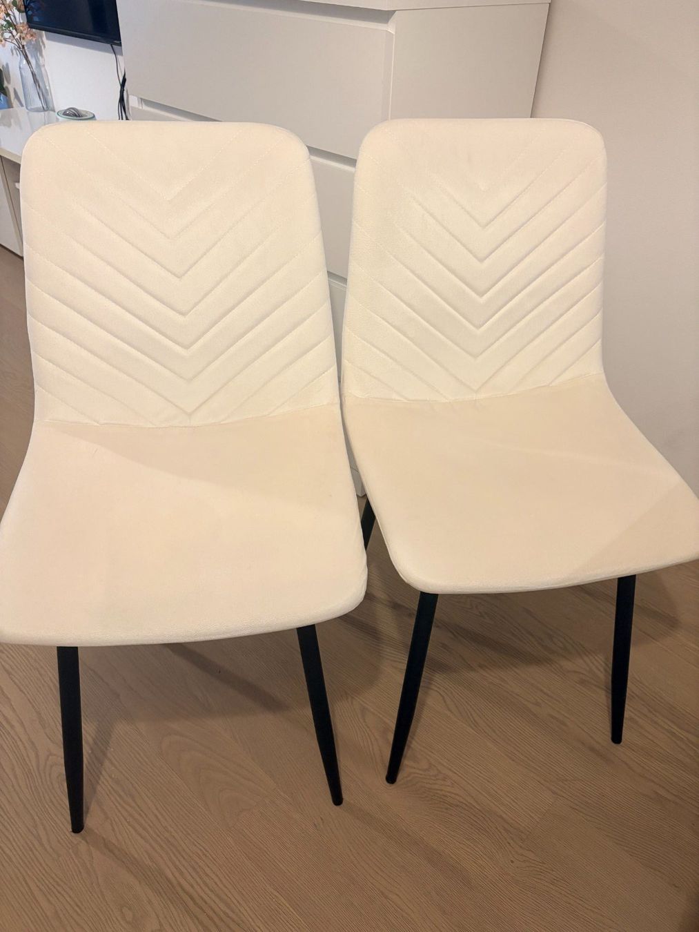 Sedie: Set of 4 dining chairs with cover – Usato da Zürich venduto da akh_7xjv 2