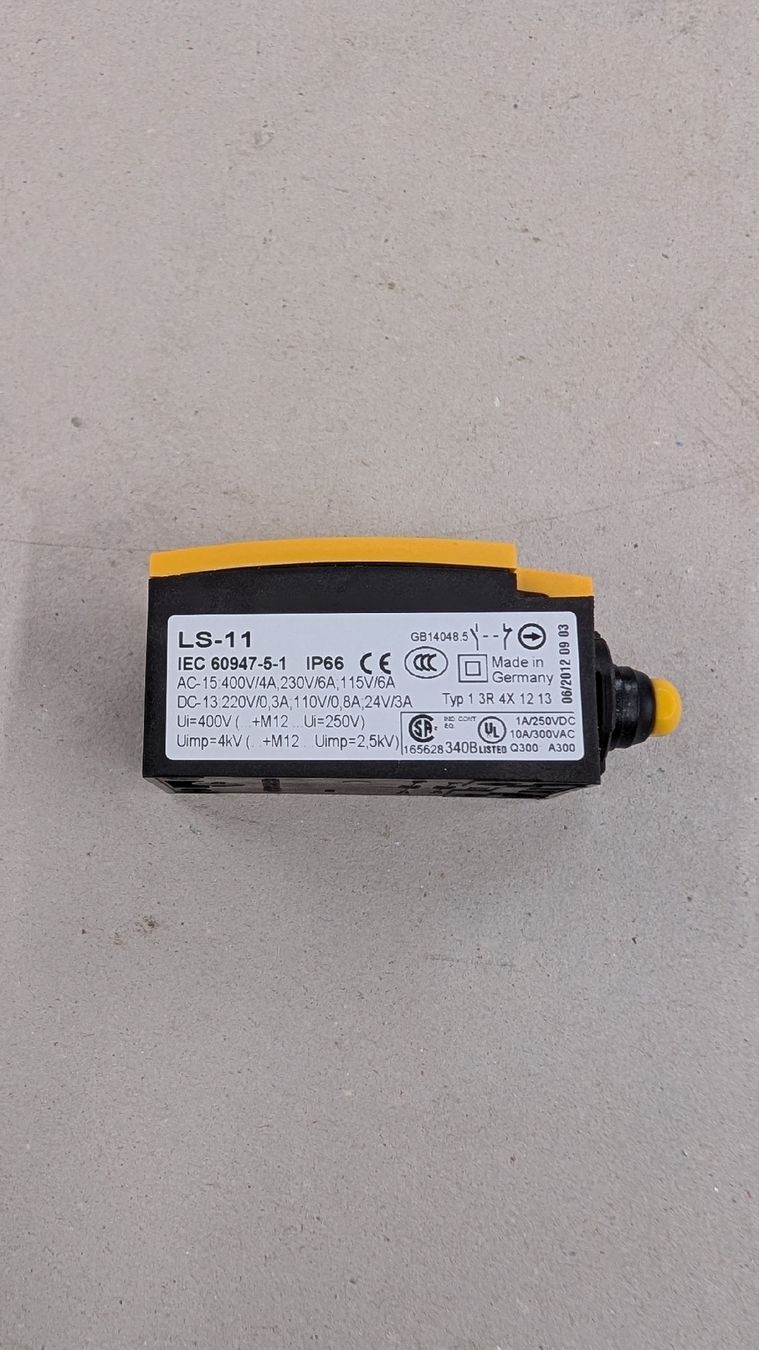 Eaton Interruttori: Positionsschalter mit Kuppenstössel LS-11 – Nuovo e nell'imballaggio originale da Volketswil venduto da mar_c5pv 1