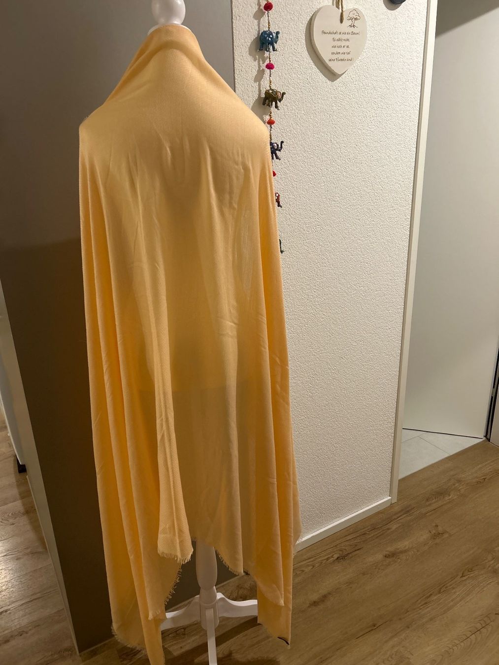 Mango Foulards, Tücher & Schals: Schal aprikose von MANGO – Gebraucht aus Brunnen von Nala2929 3