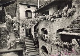 Arcegno motivo G