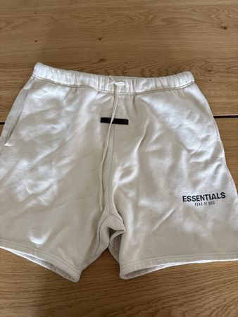 Fear of God Essential Shorts Grösse M