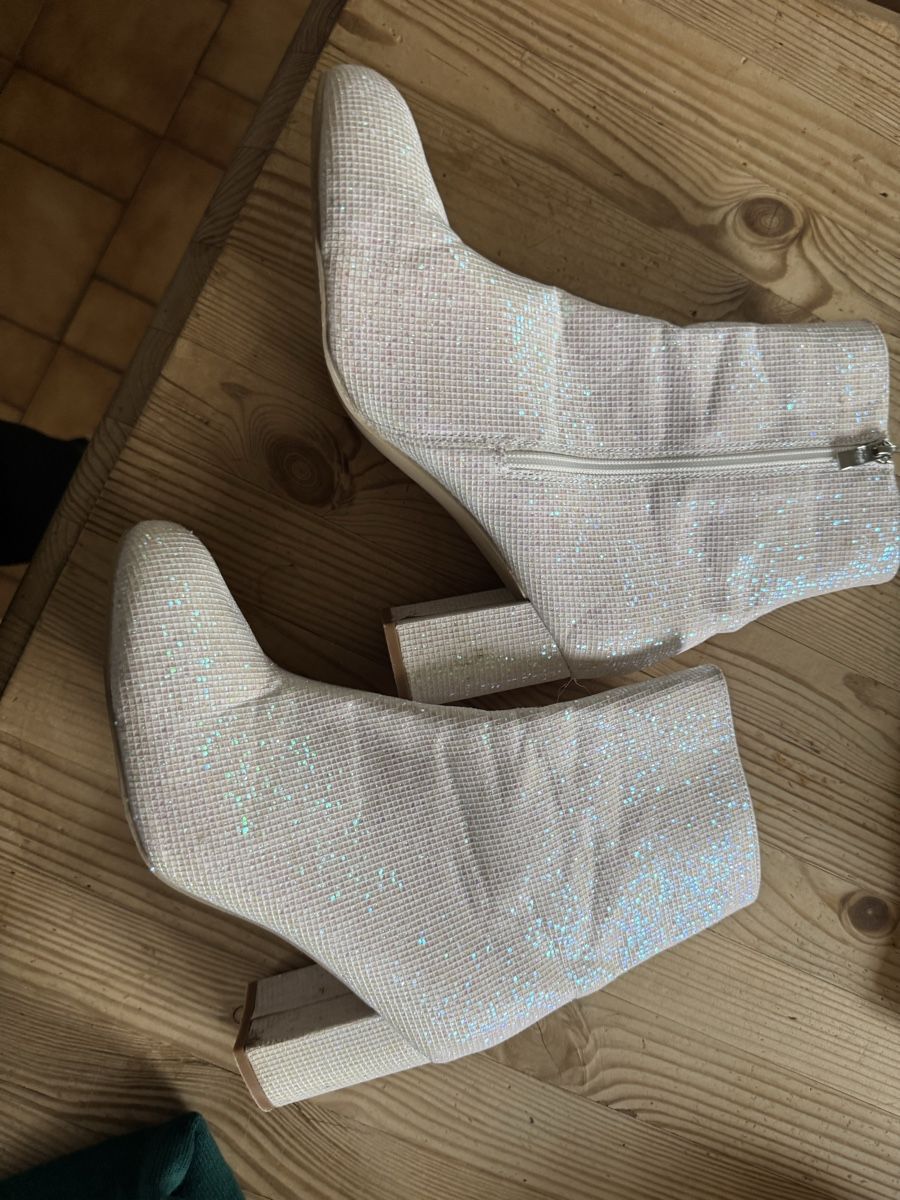 Scarpe da donna: Bottines blanches scintillantes, taille 40 – Nuovo (secondo la descrizione) da Veyrier venduto da kimedovapa 2