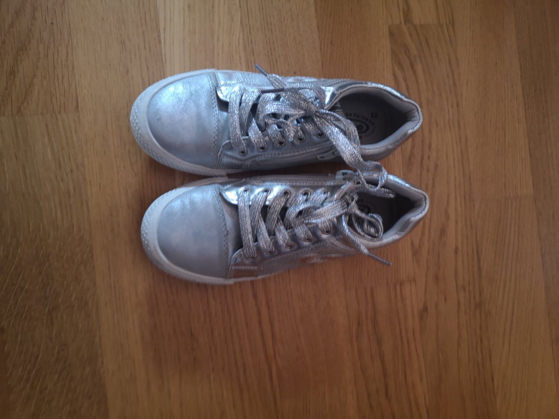 Scarpe per ragazze: Chaussures fille elegantes, taille 33 – Usato da Biel/Bienne venduto da Milly13