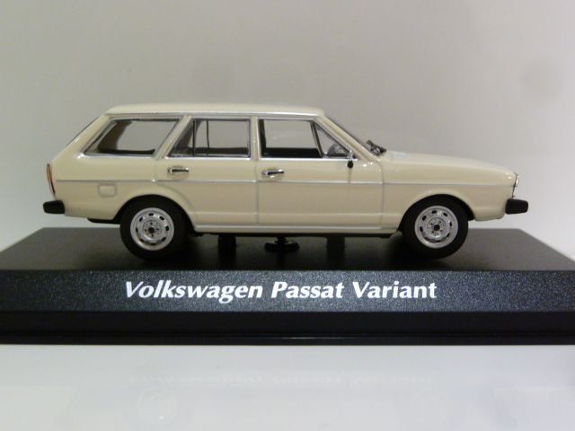 Volkswagen Modellini d'auto: VW Passat Variant (1975) – Nuovo e nell'imballaggio originale da Flawil venduto da Imperiosud 3