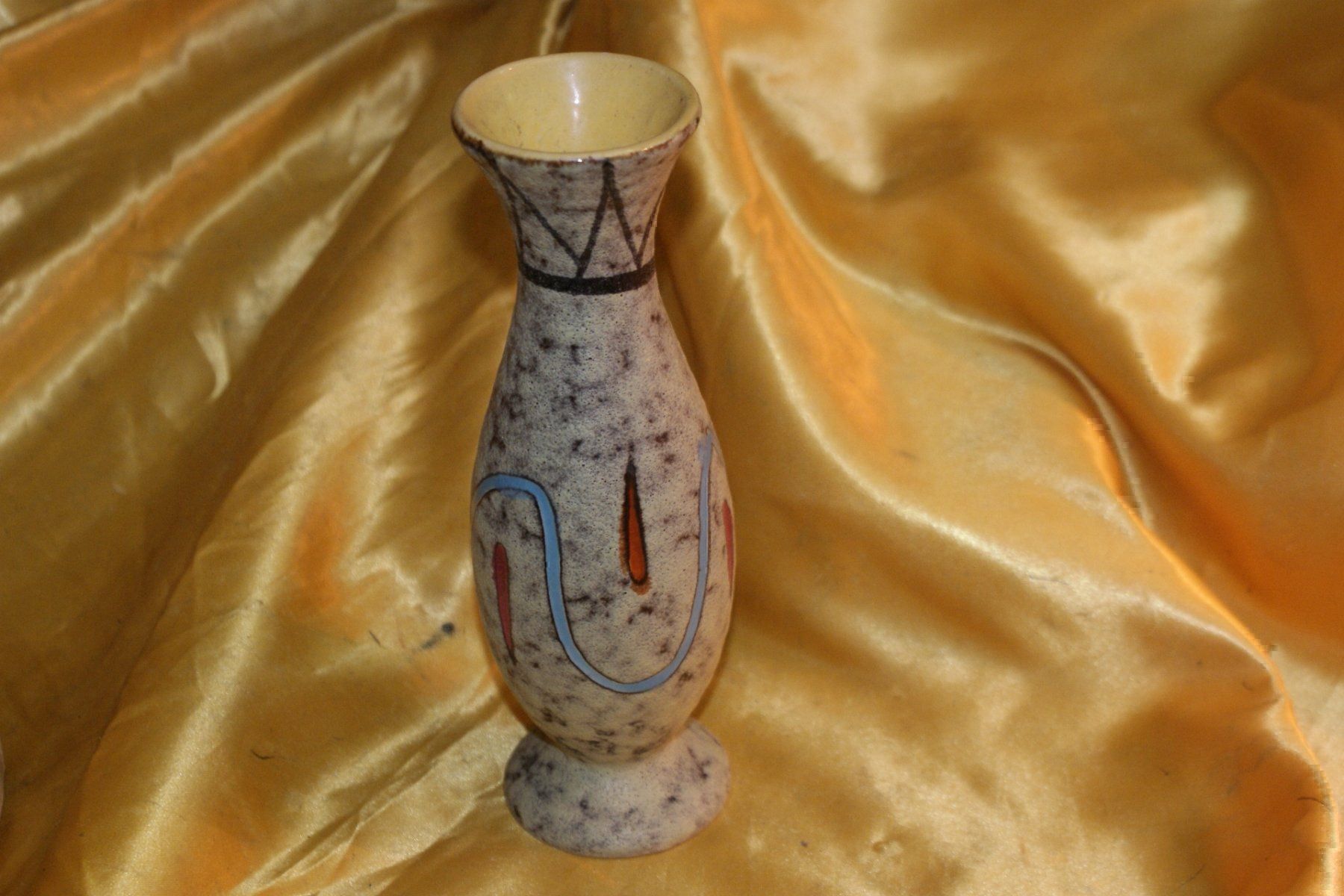 Vasi & Recipienti: (3A)Kleine Vase unbekannt ?? – Usato da Buchs AG venduto da schwippschwapp