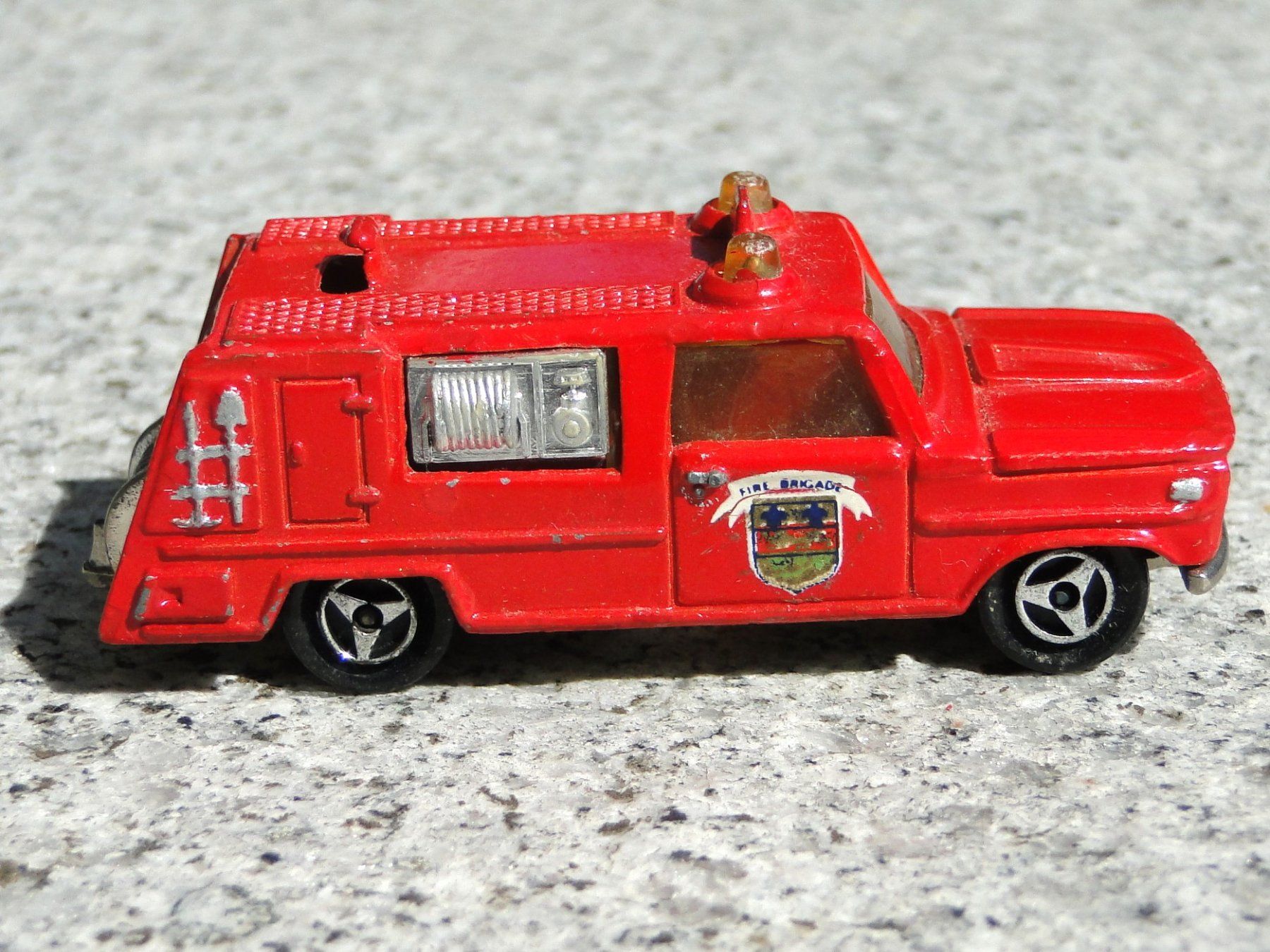 Majorette Modellini d'auto: MAJORETTE - Fire Brigade 1/80 – Usato da Killwangen venduto da cyrano56 3