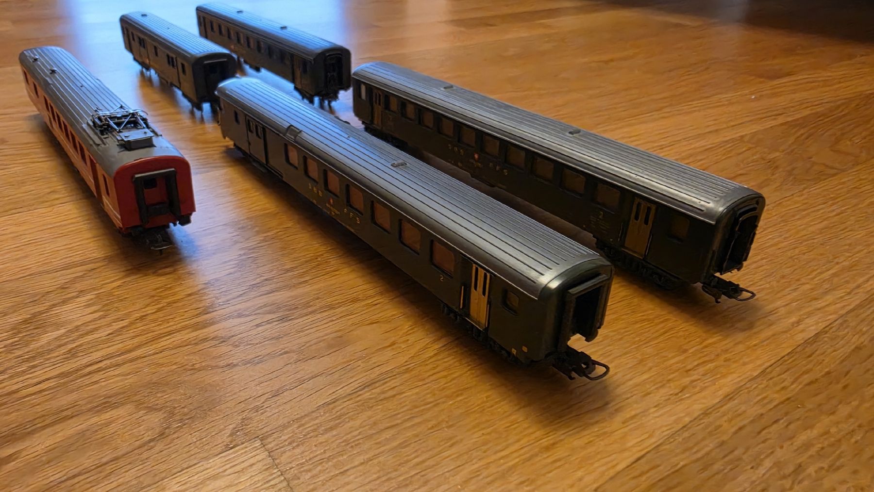 Lima Modellini di ferrovie: SBB Schnellzug Wagen EW I 5 Tlg. – Usato da Düdingen venduto da 20t_qp5z 3