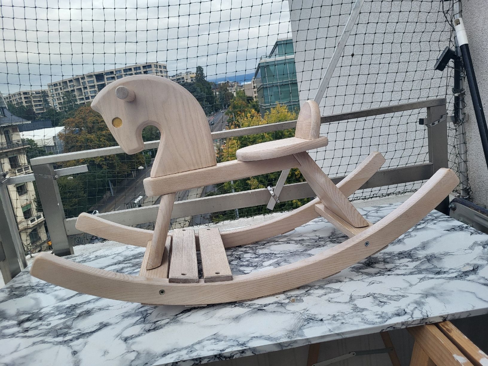 Altre altalene da giardino: Cheval à bascule rénové. – Usato da Geneve venduto da Mk.i