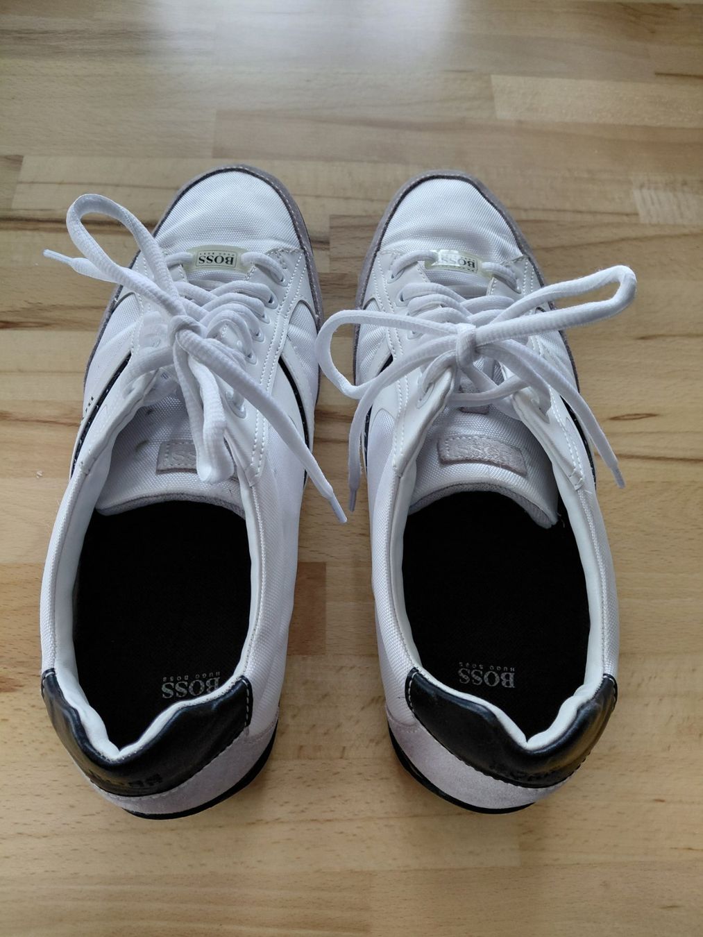 Hugo Boss Scarpe da uomo: BOSS Sneaker weiss Gr. 42 – Usato da Münchwilen TG venduto da Spurtch 1