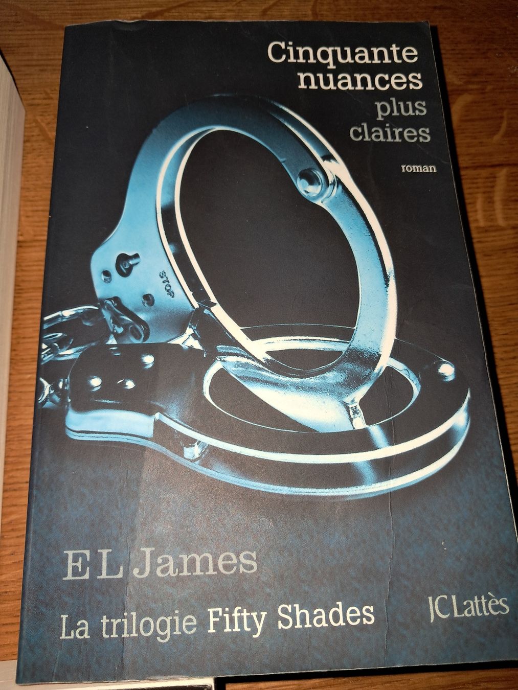Libri: La trilogie Fifty Shades E L James – Usato da Le locle venduto da juliensaran 8