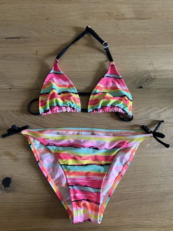 Bikini mehrfarbig gestreift Grösse 152 