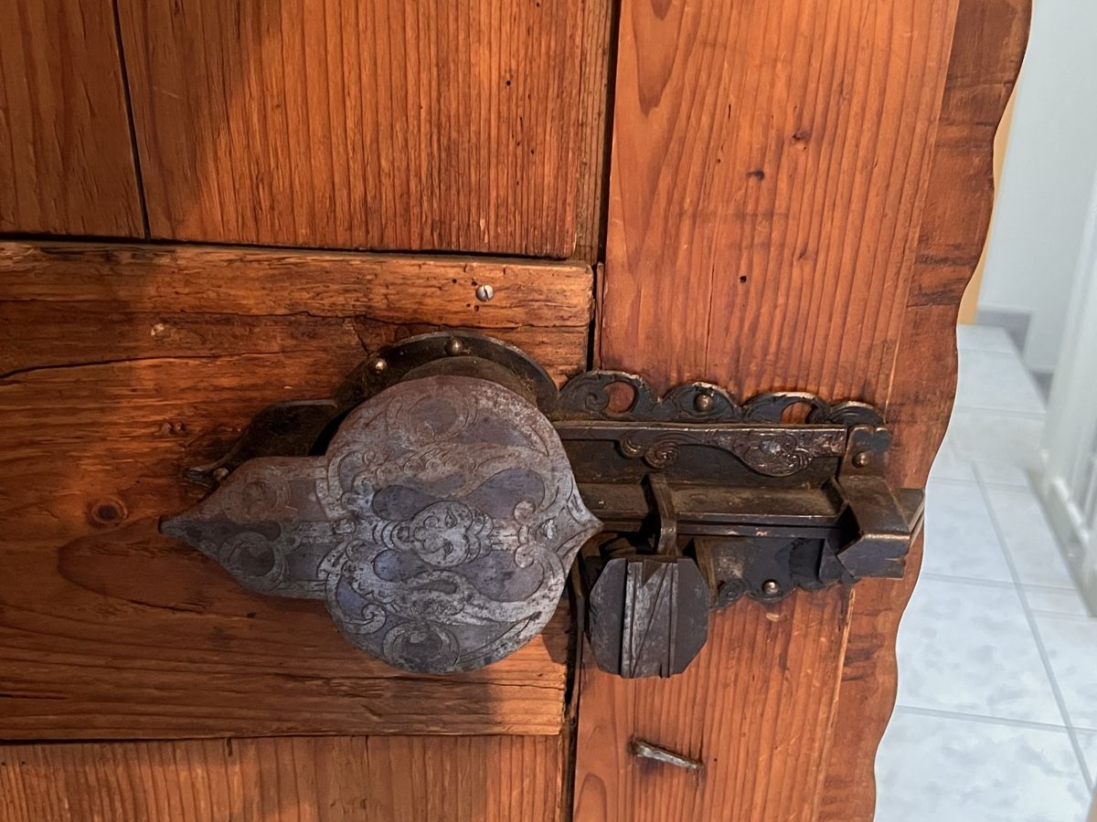 Schränke: Antiker Schrank (208) – Gebraucht aus Glattfelden von maa_qcj8 3