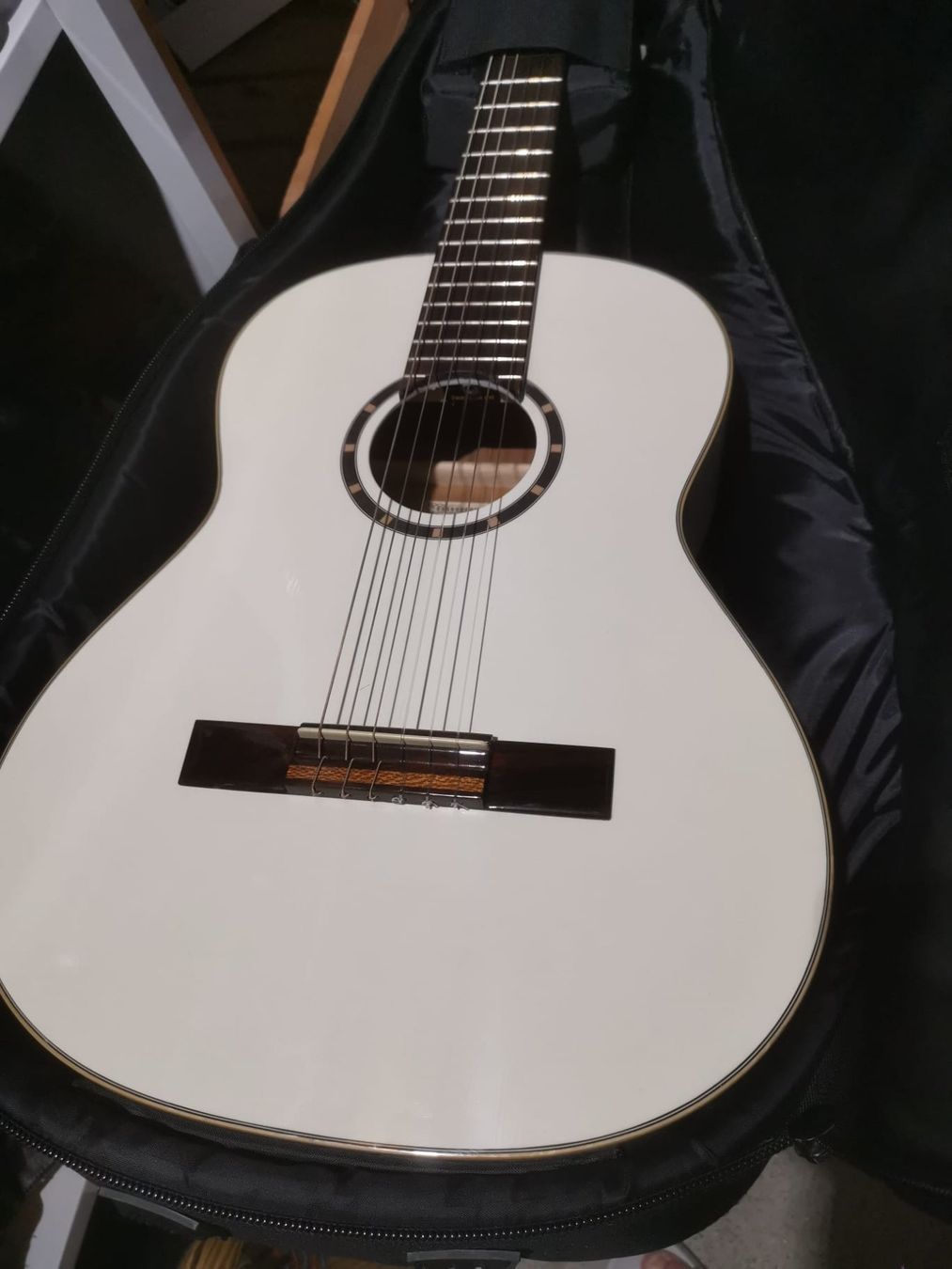 Instruments de musique: Akustische Gitarre – D'occasion à Spreitenbach par Space_X 5
