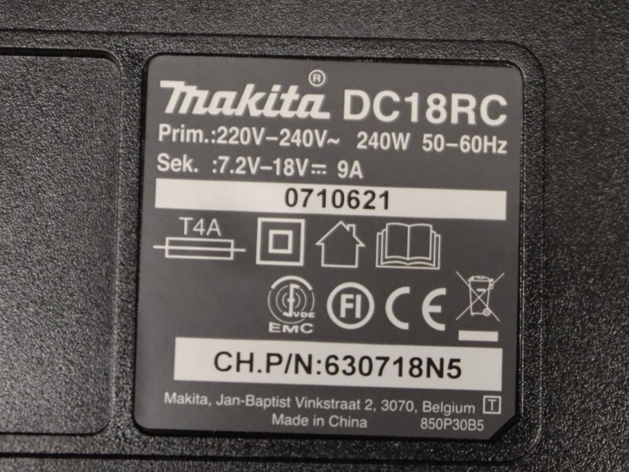 Makita Akkus & Batterien: Makita Ladegerät DC18RC – Gebraucht aus Emmetten von Super008 5