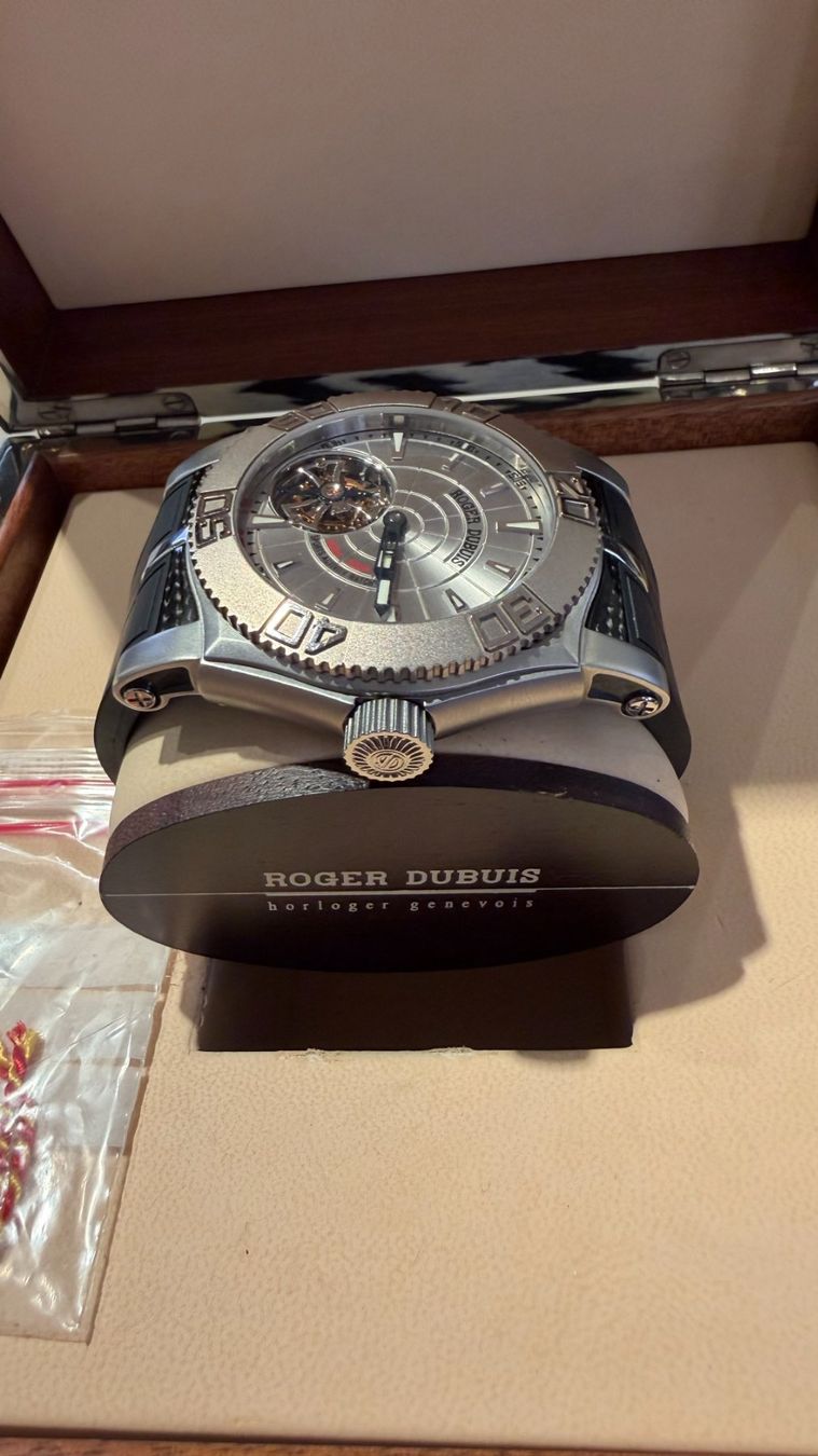 Roger Dubuis Orologi: Roger Dubuis Easy Diver Tourbillon 48mm – Usato da Randogne venduto da 2G1909 5