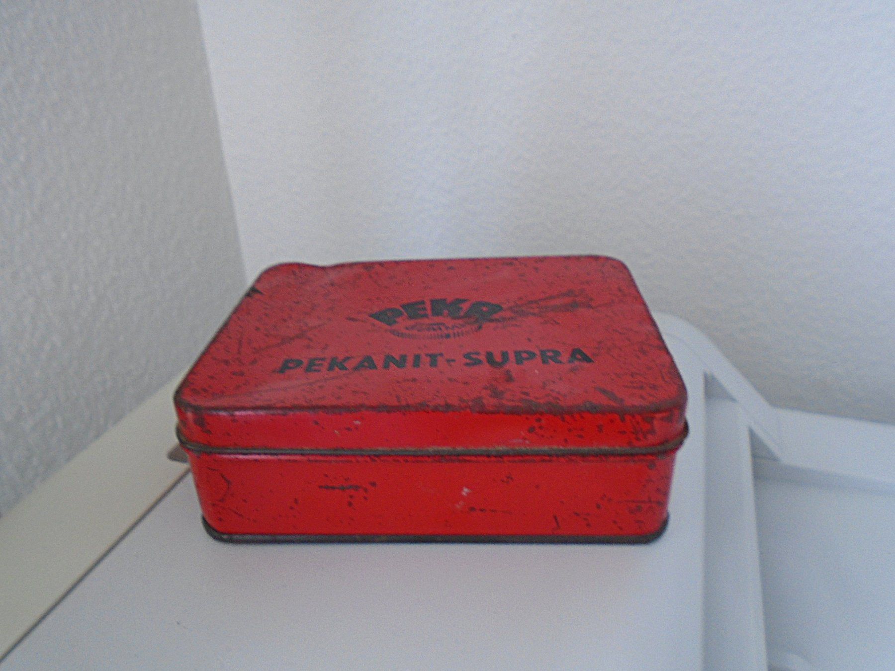 Barattoli: vintage PEKANIT Blechdose / Blechschachtel – Usato da Pfeffingen venduto da Elfenstein 1