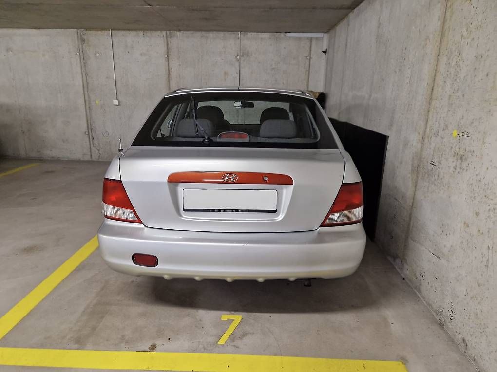 Automobili: Hyundai Accent – Usato da Pfungen venduto da dimeautomobile 3