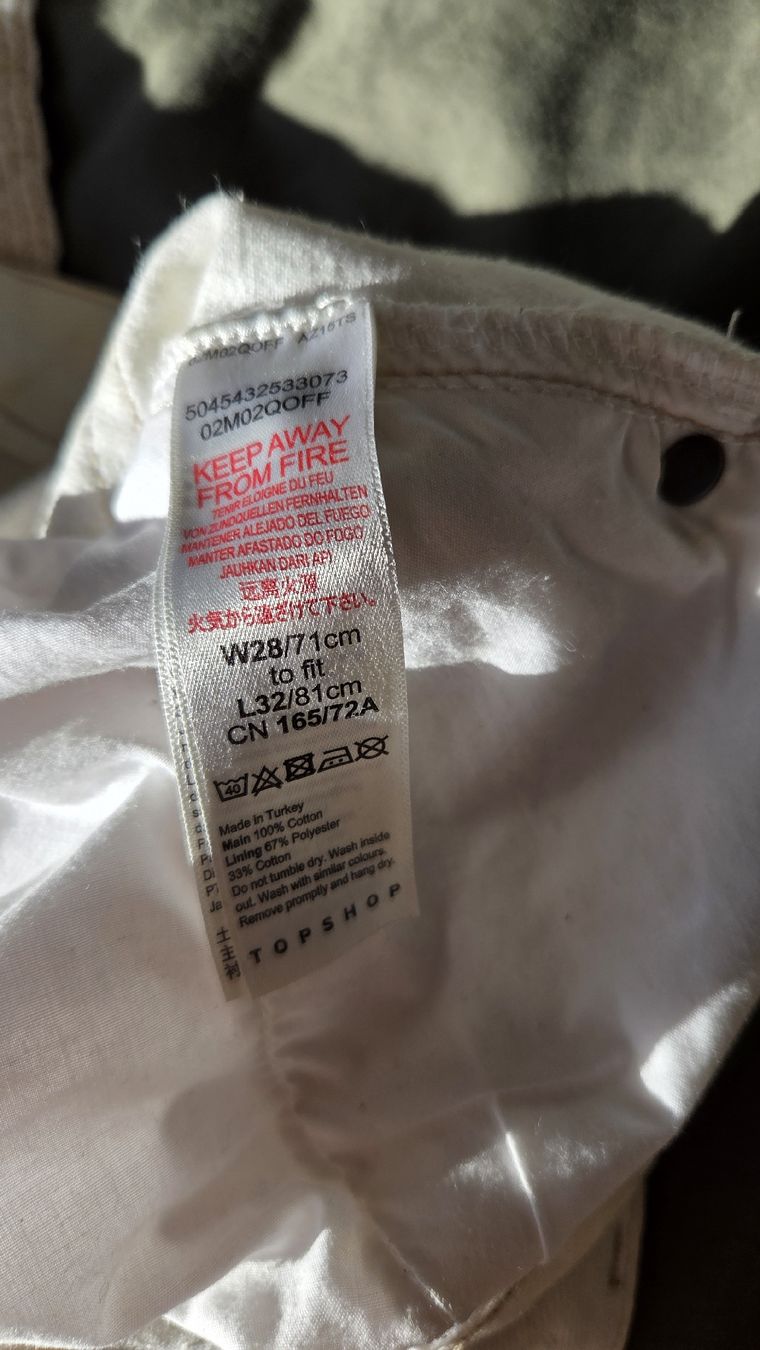 Topshop Jeans: Weisse Mom Jeans by Topshop – Usato da Zürich venduto da jul_l28v 3