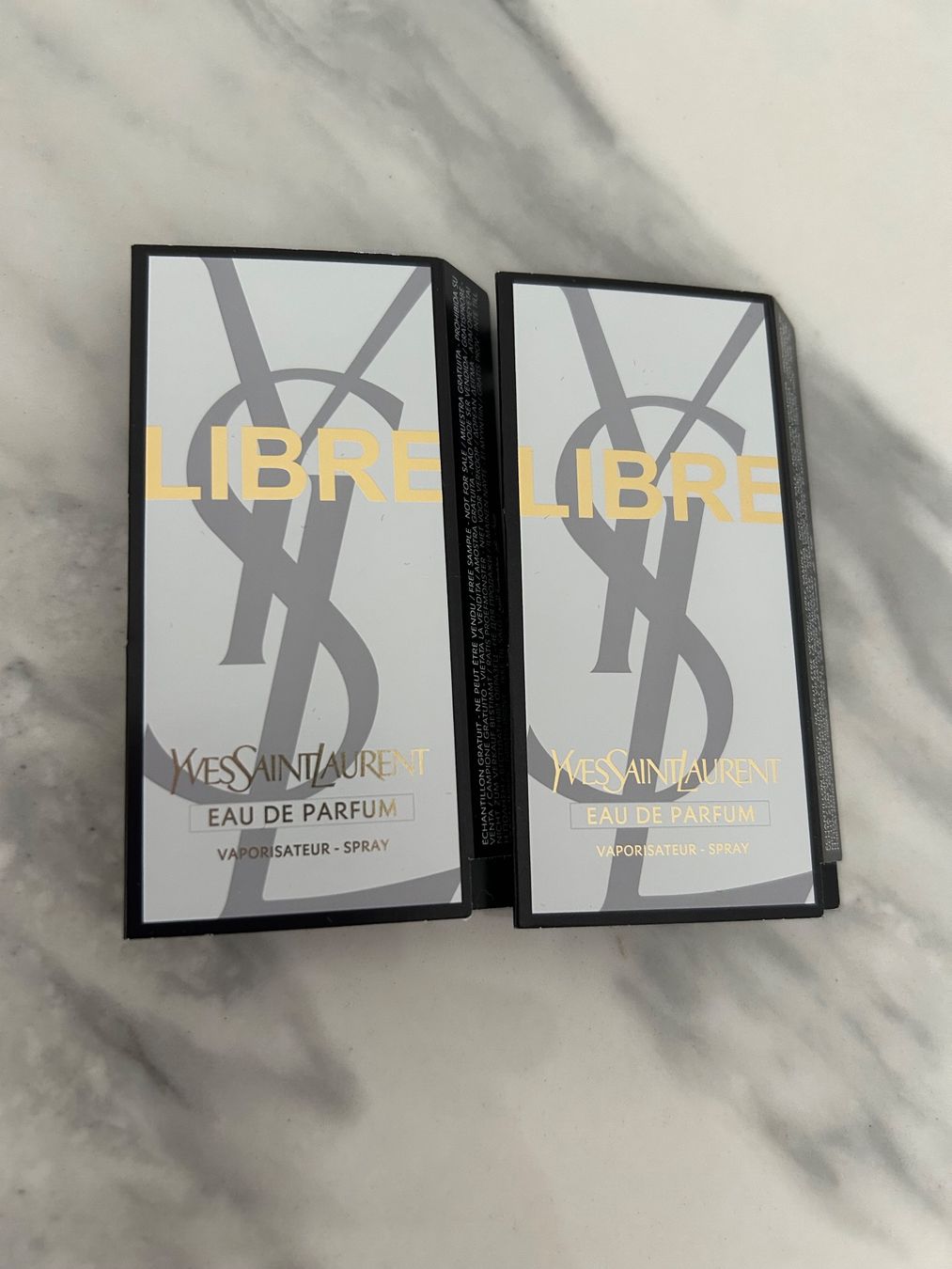 Saint Laurent Parfums & Eau de Toilette: Yves Saint Laurant YSL libre 2 Proben Edp – Neuf avec emballage d'origine à Meierskappel par san_9nvk