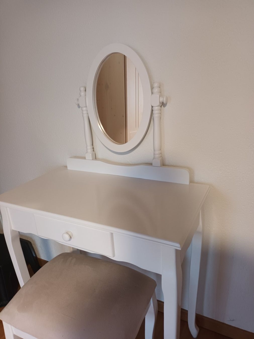 Tavoli da trucco: Table de maquillage – Usato da Bevaix venduto da MD1967
