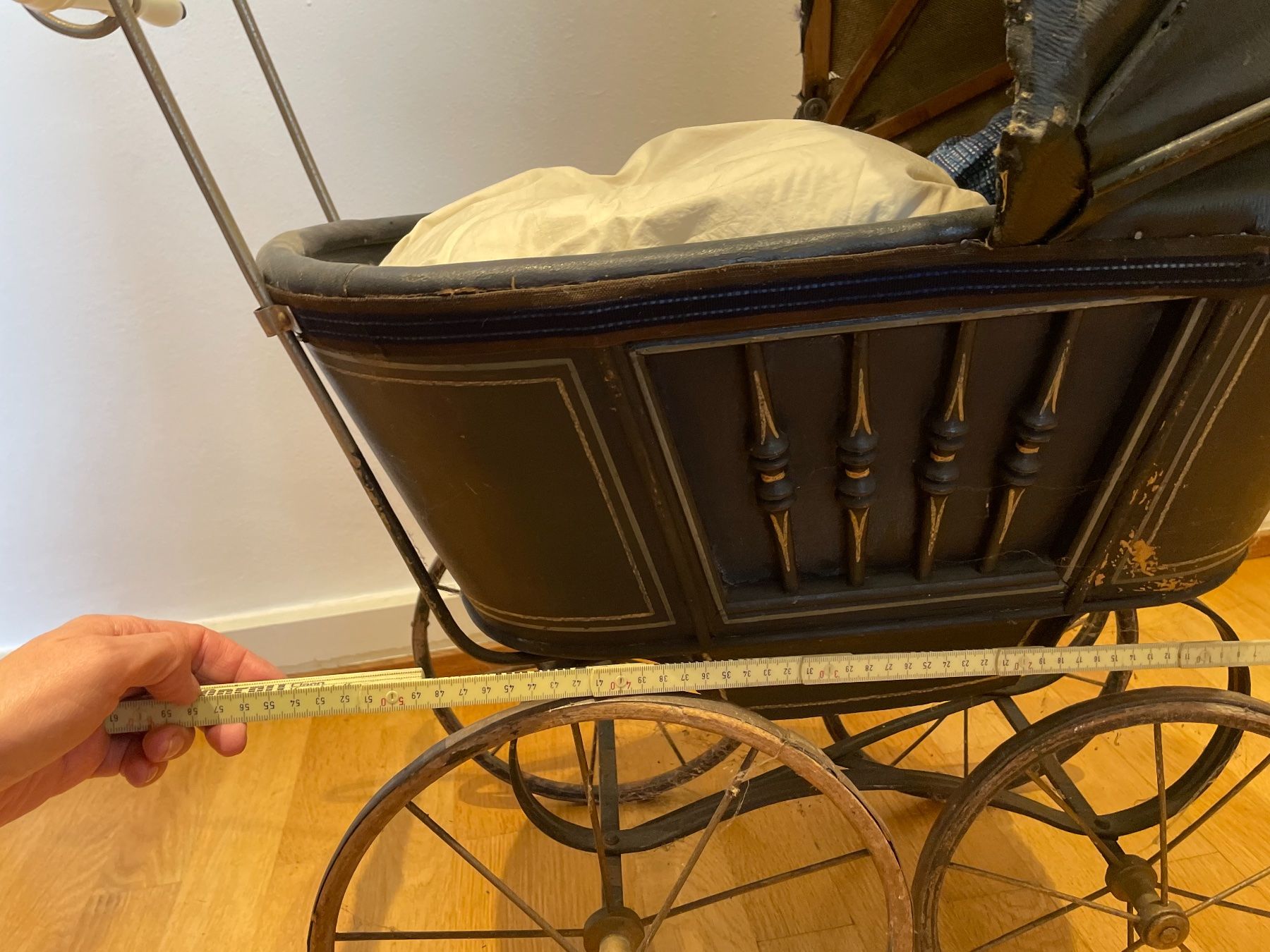 Puppenwagen: Puppenwagen antik – Gebraucht aus Zürich von Simi123 5