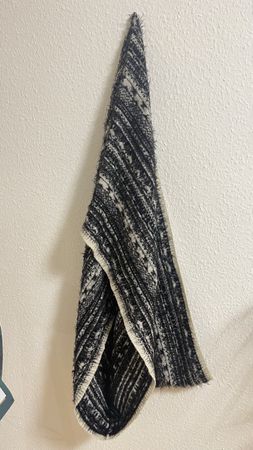 Warmer Winter Schal in Schwarz/Weiss - Top Zustand
