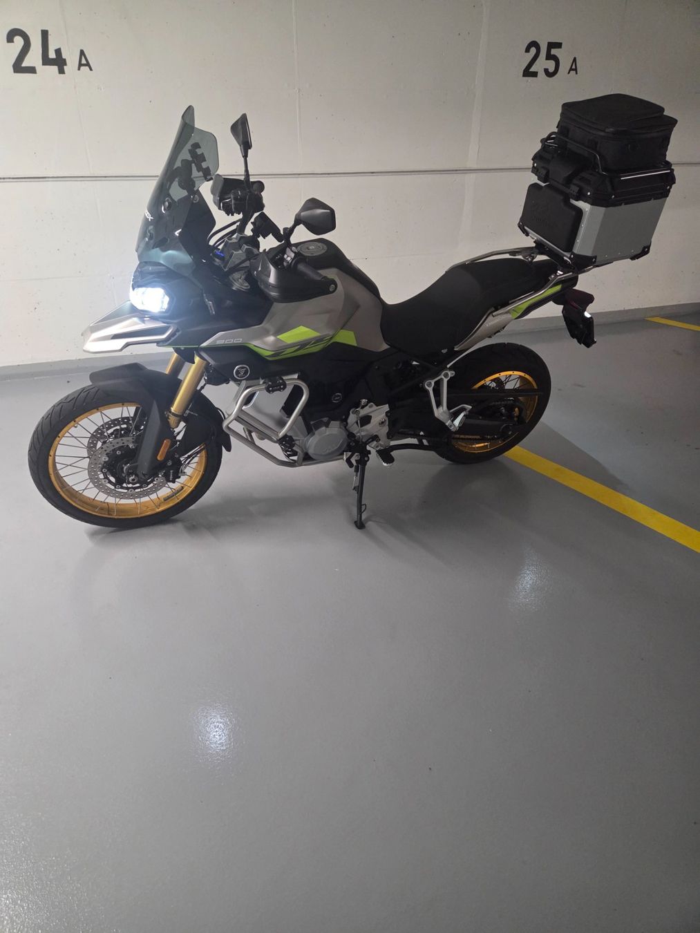 Touring: Voge 900 – Usato da St.Gallen venduto da Bombastic72