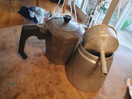 Espressomaschine antik mit Schaufenster