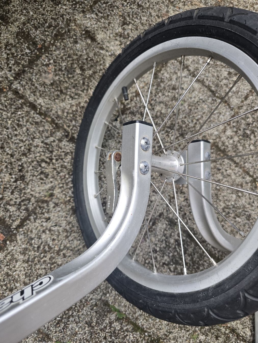 Thule Rimorchi: Veloanhänger Chariot Cougar 2  – Usato da Dübendorf venduto da jep76 7