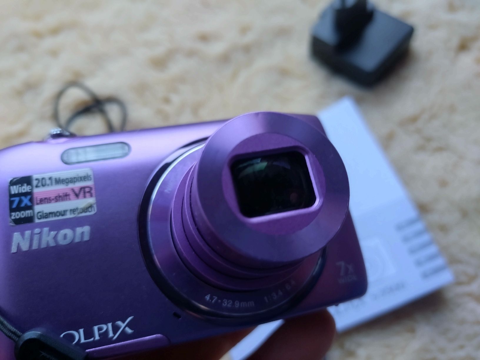 Nikon Kamera:  Nikon Coolpix S3500 violet Working Good  – Gebraucht aus Farvagny-le-Grand von LaCaverne 7