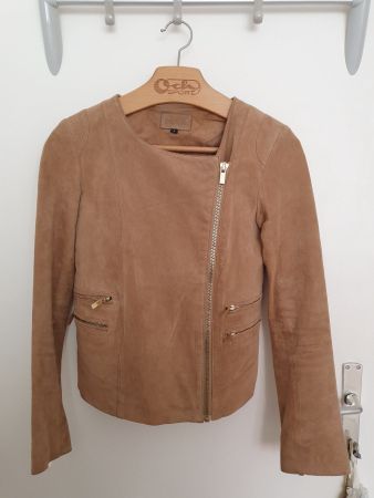 Wunderschöne MAX Wildlederjacke mit goldenen Verschlüssen, S