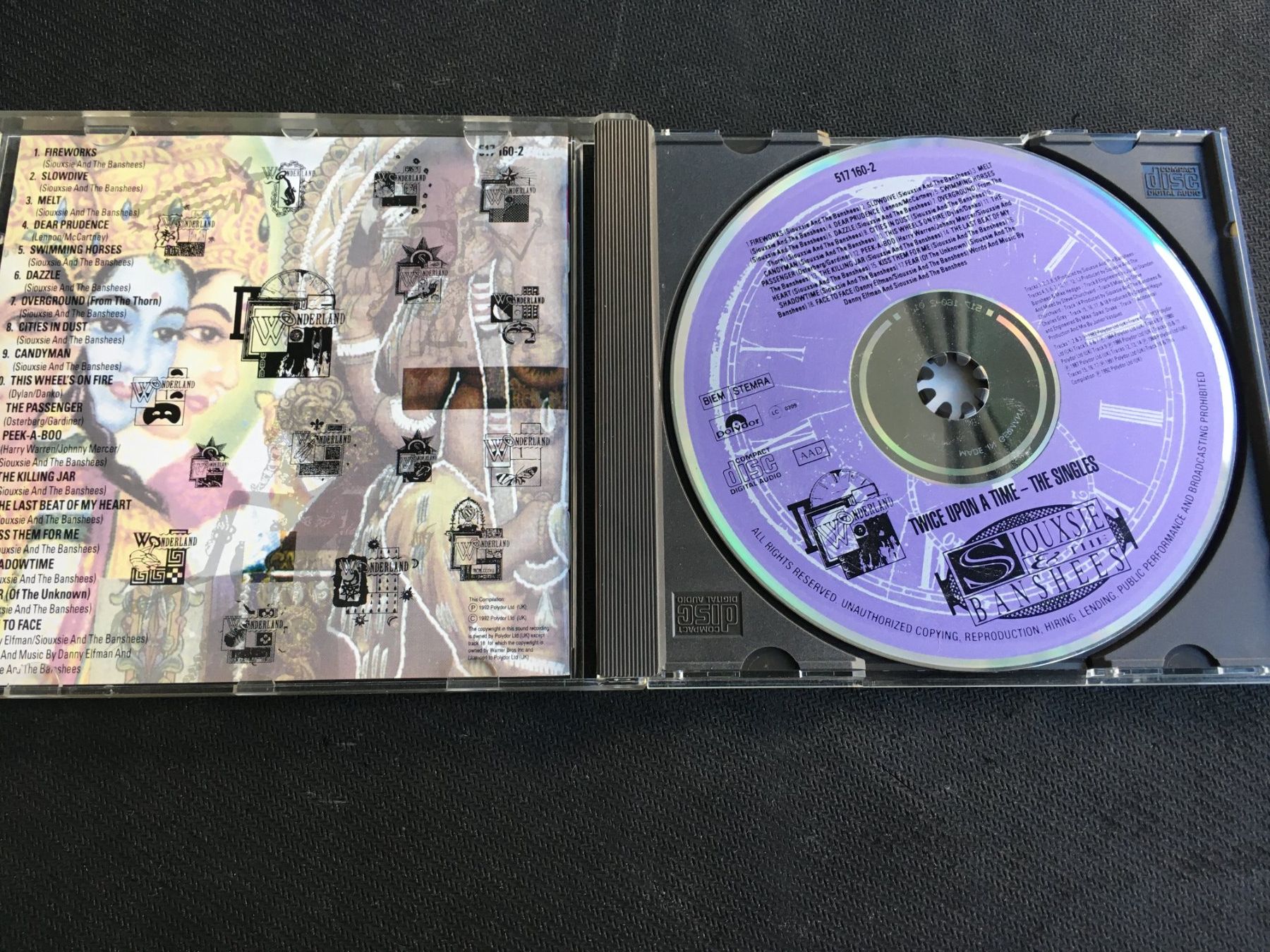 CD: Siouxsie And The Banshee Twice upon a time  The Singles -CD- – Usato da St.Gallen venduto da MedienJoe 1