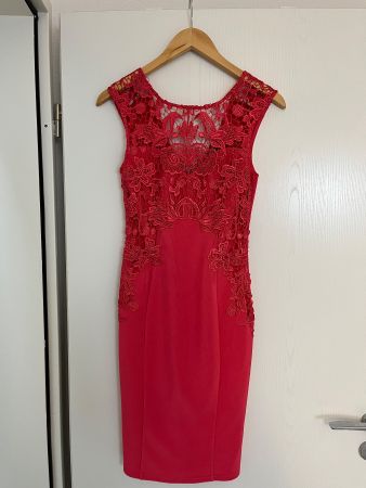 Sommerliches, Spitzenkleid, Grösse 34, neuwertig, Fuchsia