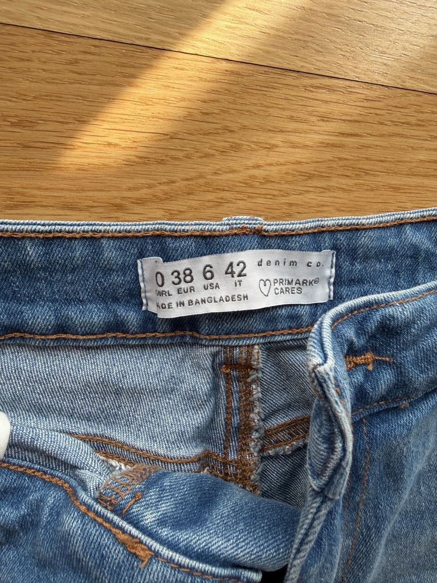 Jeans: Jeans Shorts, Grösse 38, neu – Nuovo (secondo la descrizione) da Luzern venduto da file_maker 1