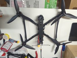 8' FPV-Drohne aus Kohlefaser