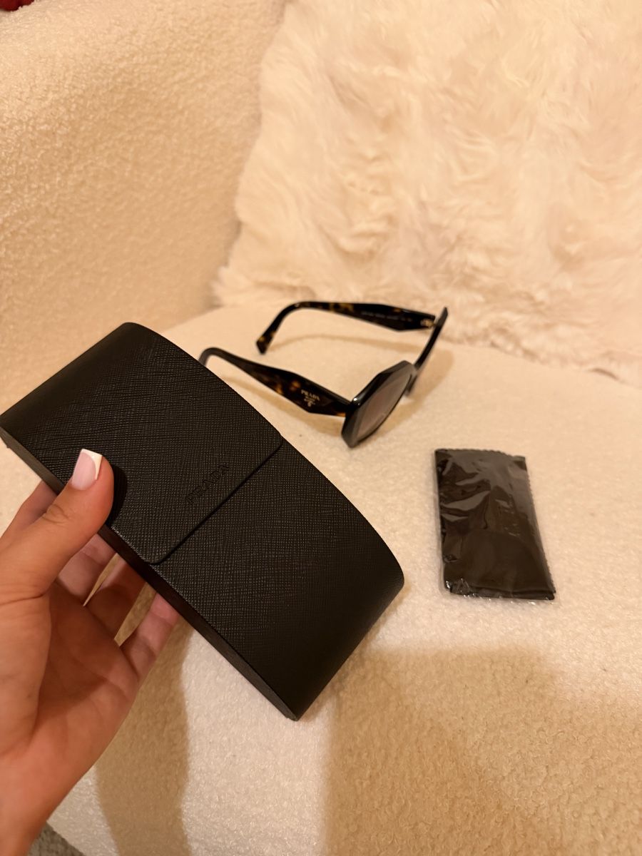 Prada Occhiali & Lenti: Lunette de soleil Prada marron neuve – Nuovo e nell'imballaggio originale da Le Lignon venduto da Ana2831 4