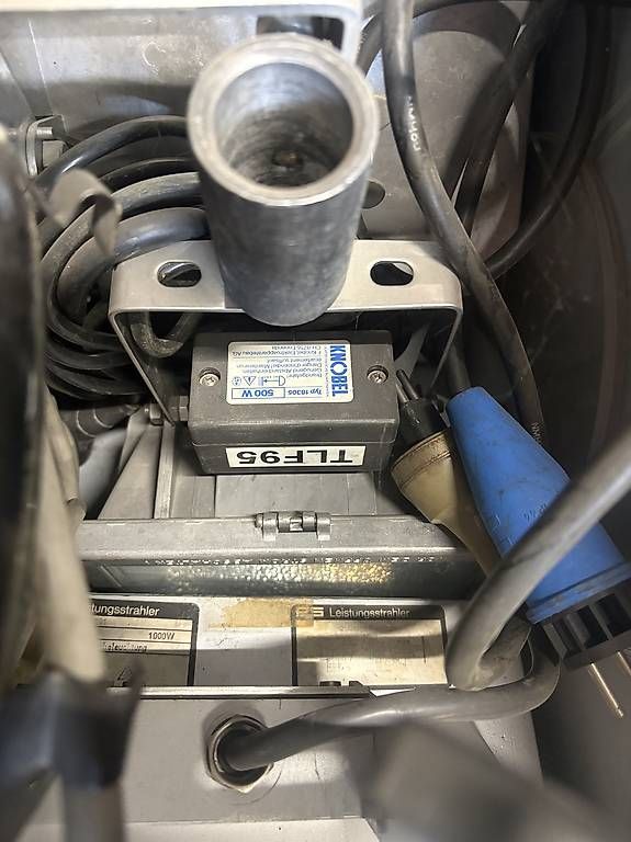 Phares: 500W Halogen Scheinwerfer mit Statifven – D'occasion à Hölstein par IHC633MJ 2