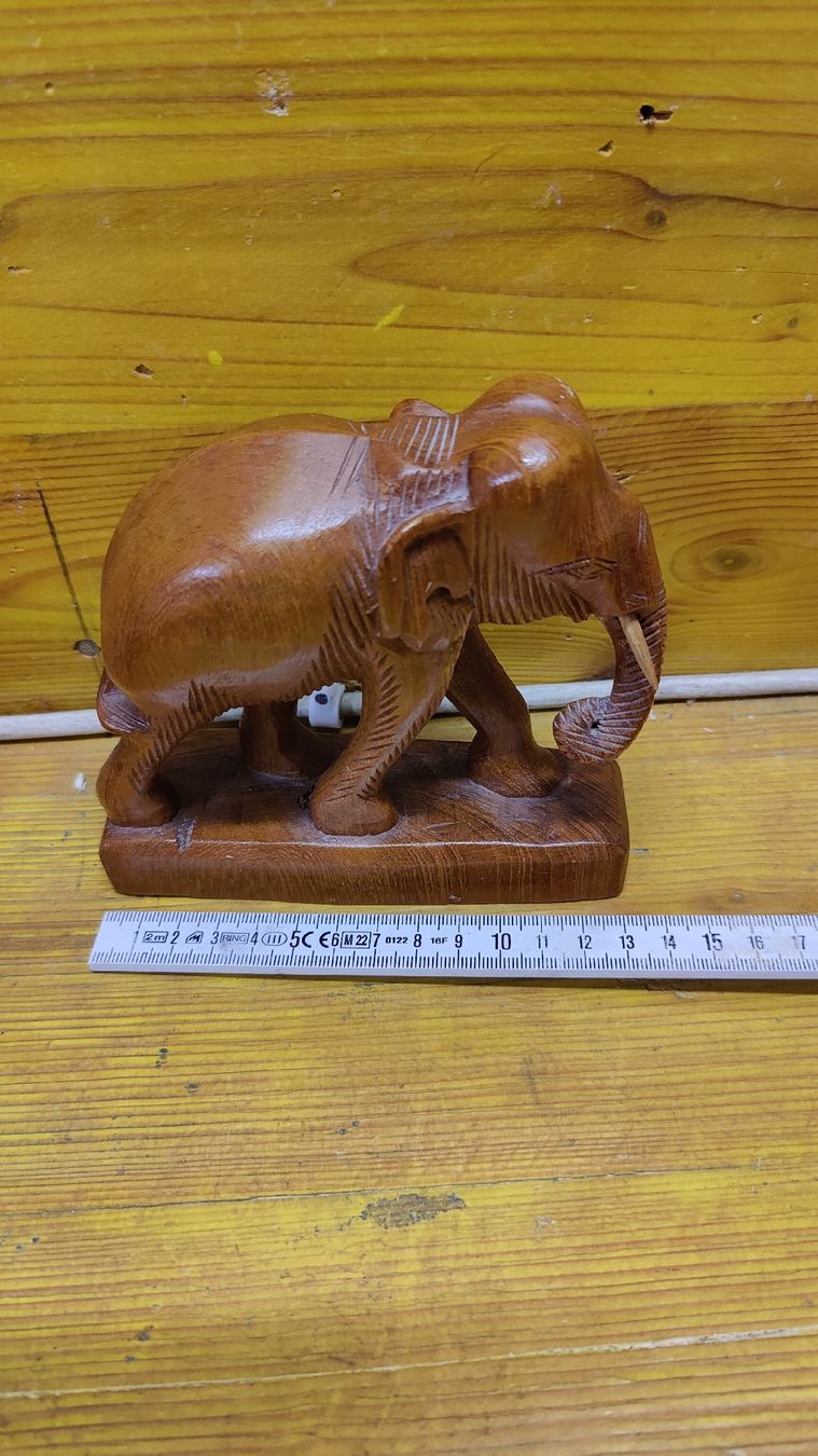Statuette: Holz Elefant Figur Schnitzerei  (S3) – Usato da Neuenhof venduto da bro_9zsg 7