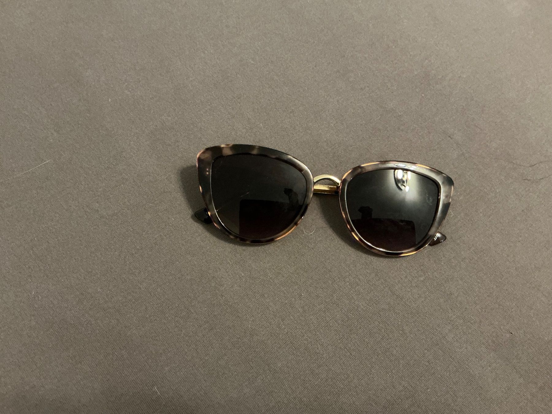 Occhiali & Lenti: Coole Sonnenbrille – Usato da Würenlos venduto da Tina48 1