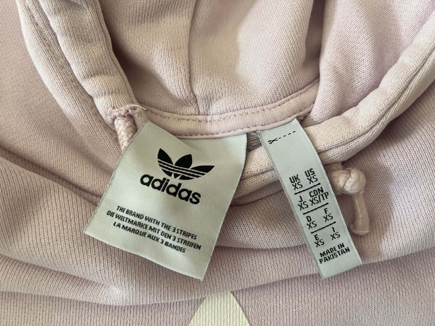 Adidas Maglioni & Felpe: Adidas Kaputzenpulli S Hellrosa – Usato da Biel/Bienne venduto da Meersalz01 2