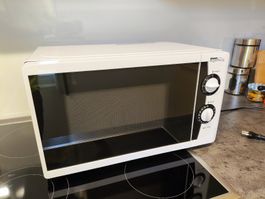 Fust Primotecq Mikrowelle 700W