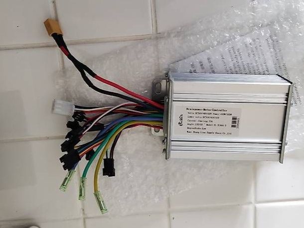 Kickboard: E Scooter Controller  36-60V 450-500W 25A Neu! – Nuovo e nell'imballaggio originale da BASEL venduto da E-Bro.Electro