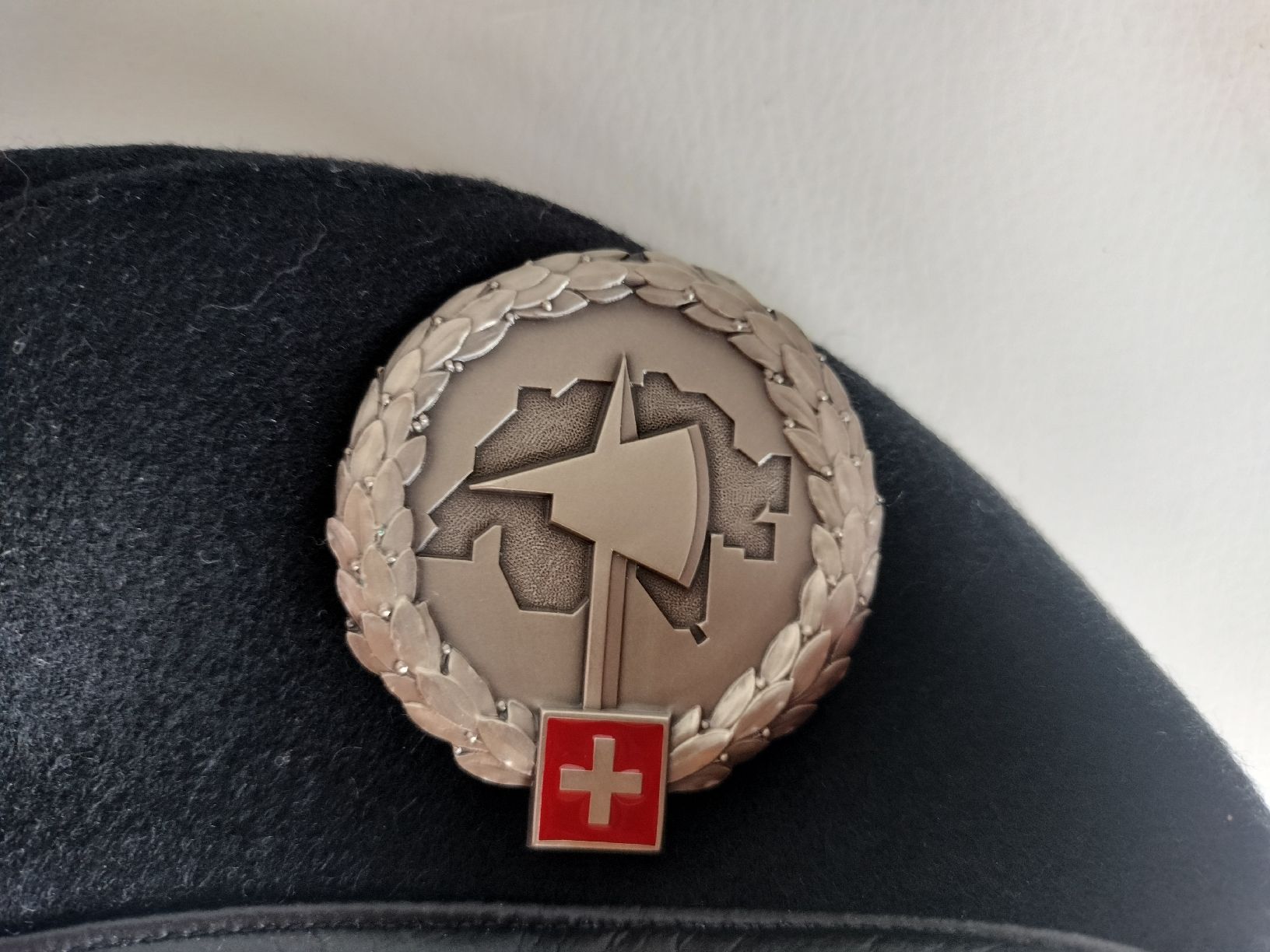 Schweizer Armee Uniformi: Schweizer Armee Militär Uniform Peret – Usato da Schwanden Sigrisw venduto da cadieux71 2