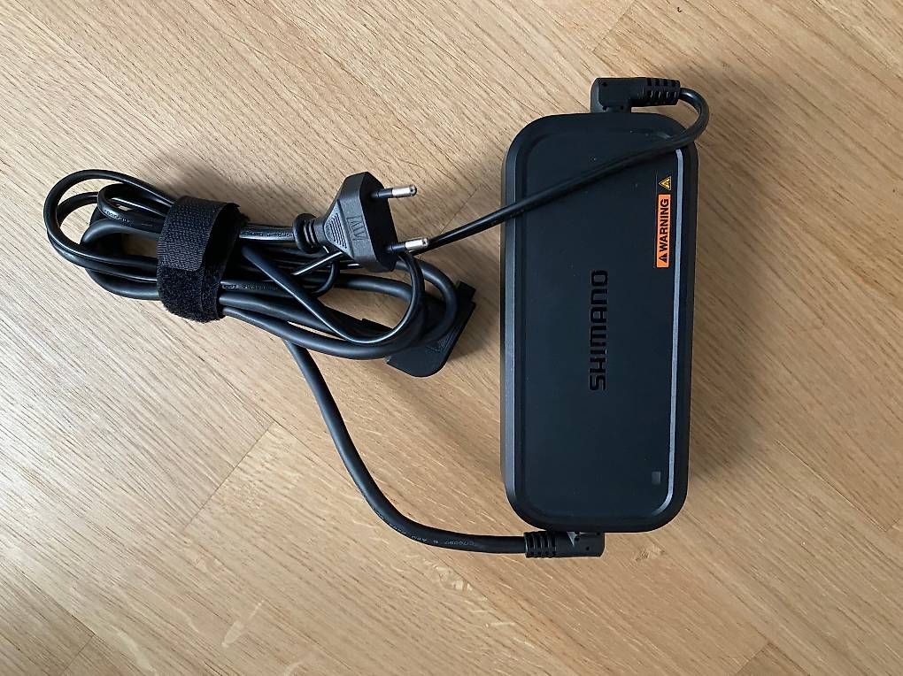 Shimano Ladegeräte: Shimano Steps Ec-E6002-1 – Neu (gemäss Beschreibung) aus Dürrenäsch von batzen1979