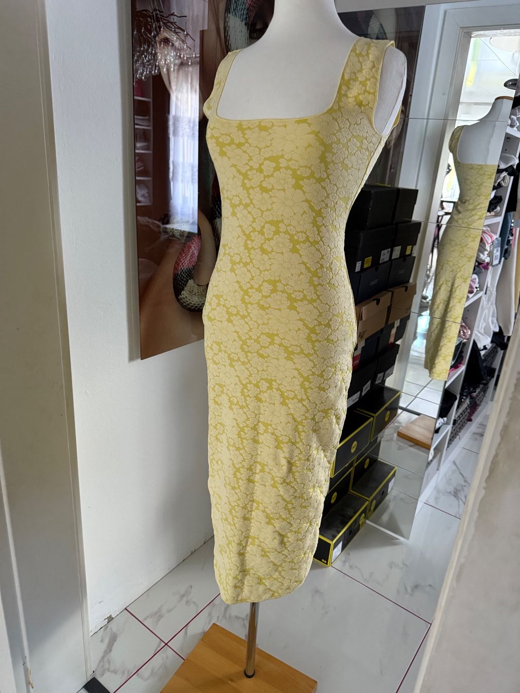 Zara Vestiti: Zara Stretchkleid, Gelb, Blumenmuster, Grösse M – Usato da Arch venduto da ellaisa84 1